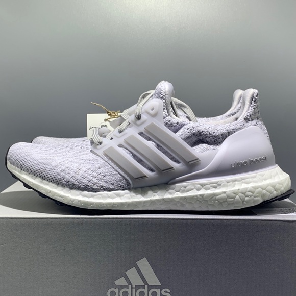 WMNS Adidas Ultraboost 5.0 Size 6 - Picture 3 of 4